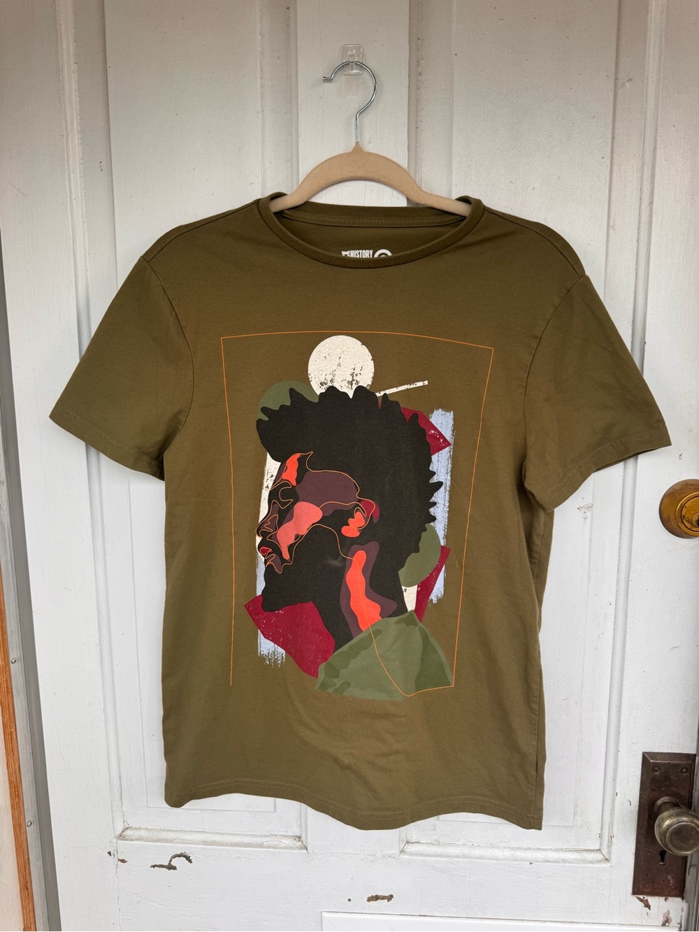 Target Olive Short-Sleeve Tee with Multicolor Portrait Graphic S